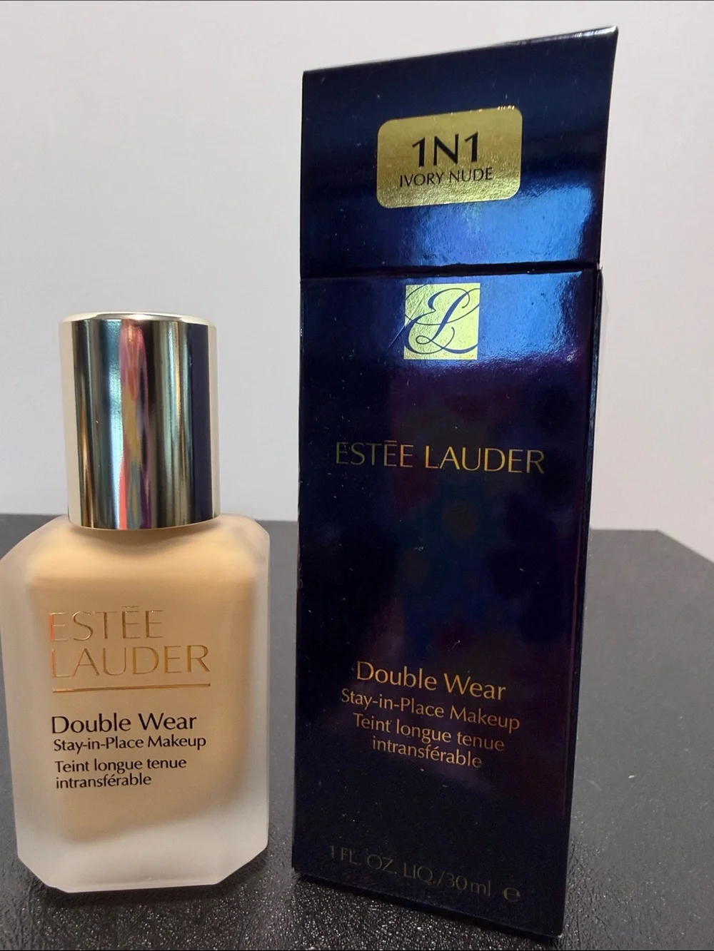 Estee Lauder Double Wear Foundation - Ivory Nude (1N1) Cream Shade